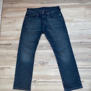 listing-status-banner